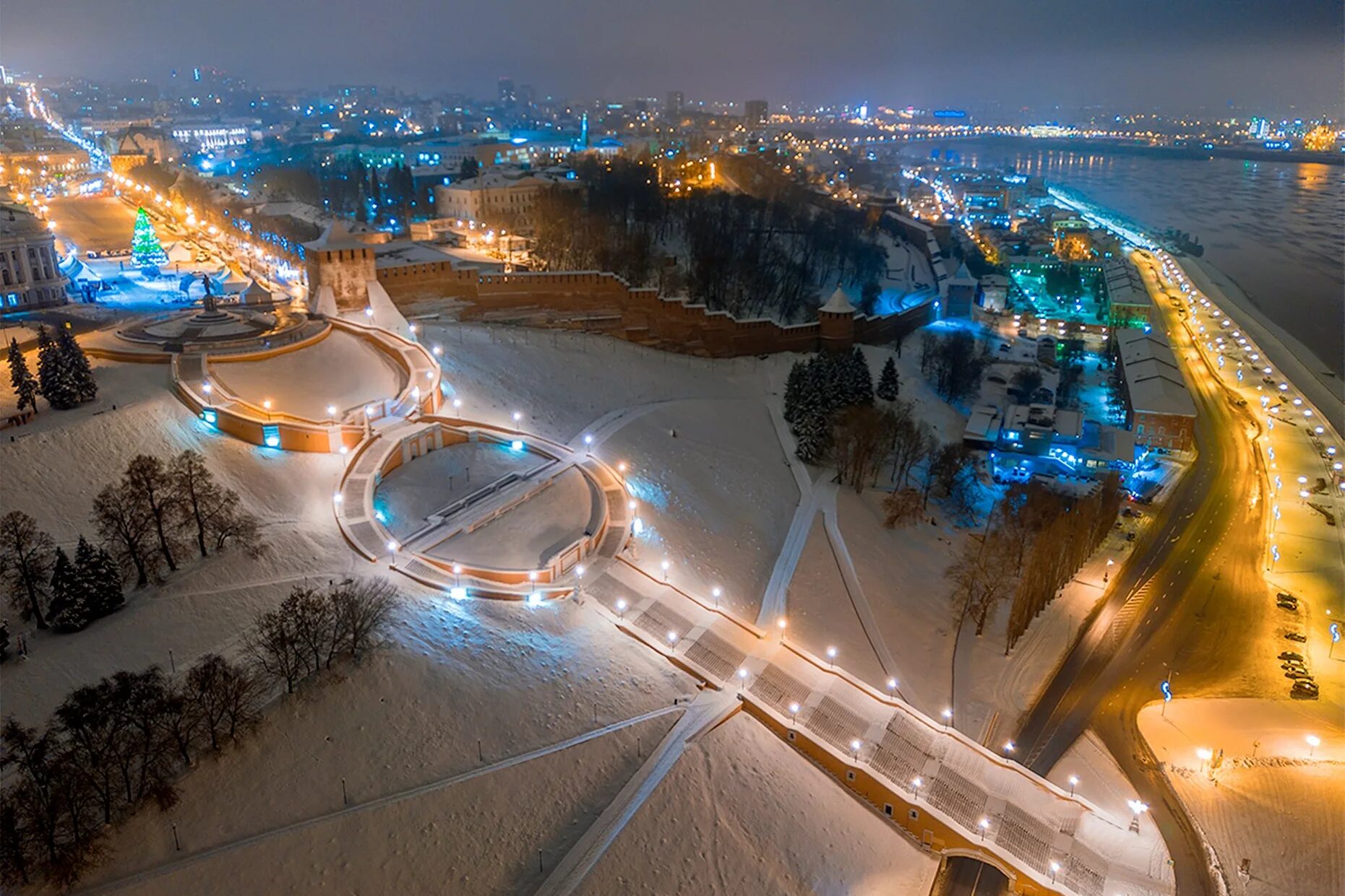 Казань нижний новгород сегодня. Чкаловская лестница Нижний Новгород 2022. Чкаловская лестница Нижний Новгород 2022 год. Чкаловская лестница Нижний Новгород зима. Чкаловская лестница Нижний Новгород зимой.