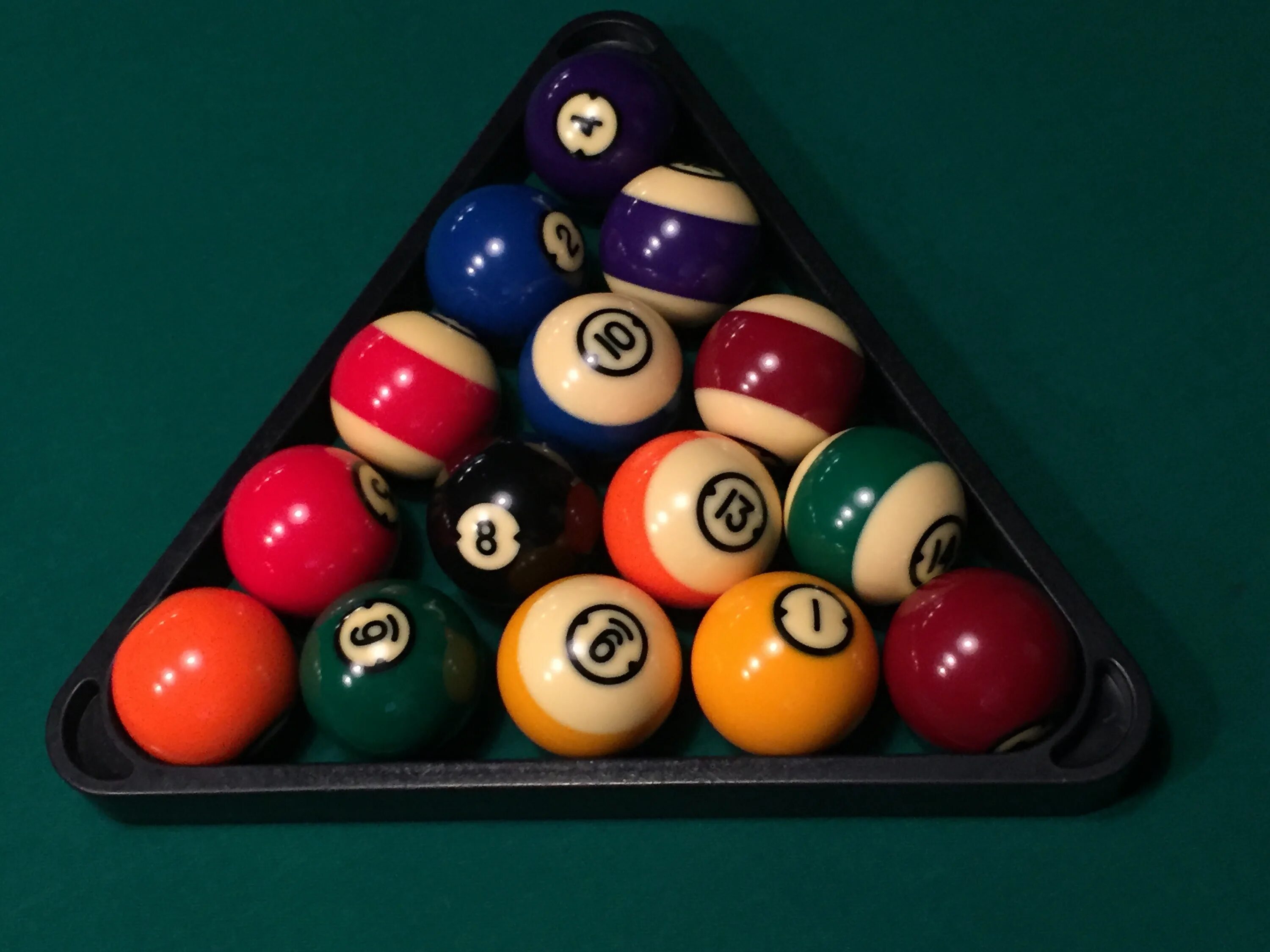 Бильярдные шары виды. Бильярд billiard balls 9905/200715026. бильярд 9905 billiard balls. безлузовый бильярд. бильярдные шары из слоновой кости.