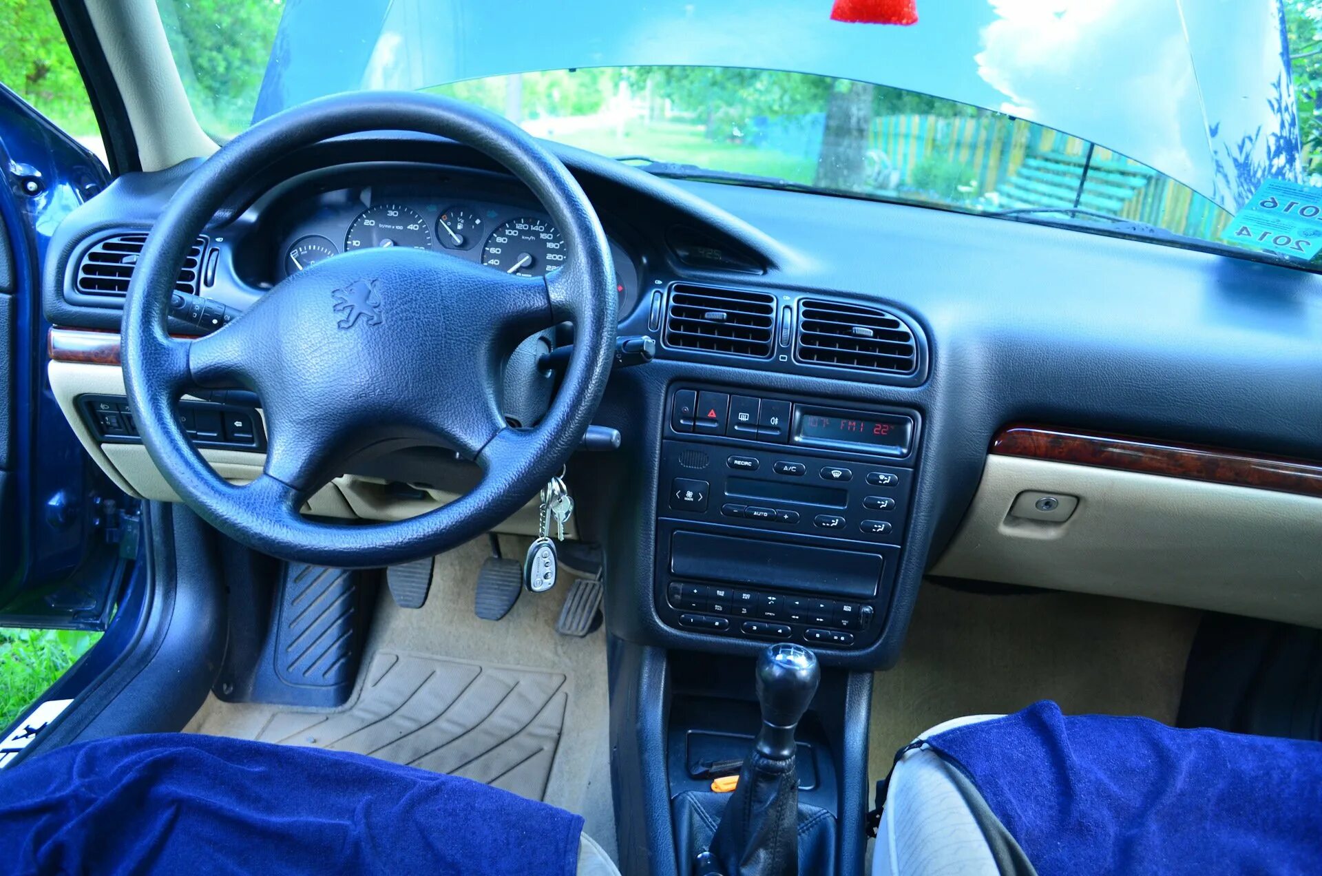 Пежо 406 1998 год. Peugeot 406 седан салон. пежо 406 peugeot 406. пежо 406 1996. peugeot 406 дорестайлинг салон.