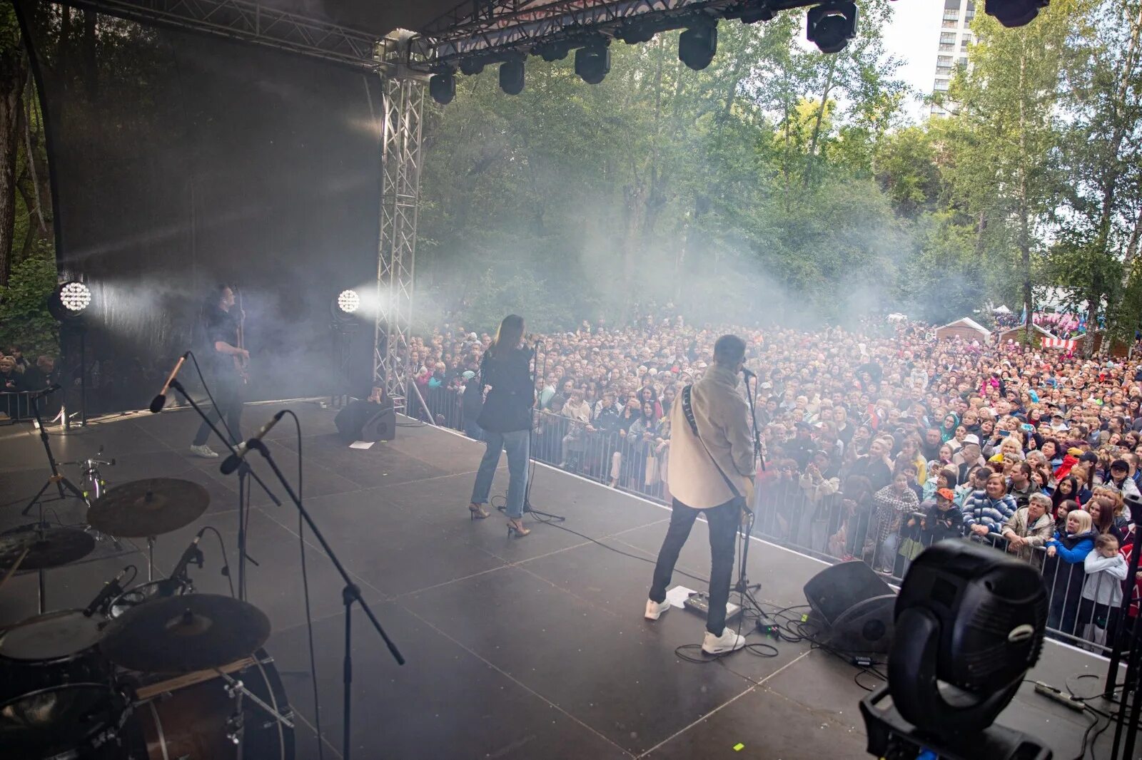 1 декабря концерт в екб. Организация концертов. Три дня дождя концерт екатеринбург. Концерты в екатеринбурге 2024 в апреле. Молодежка оркестр.