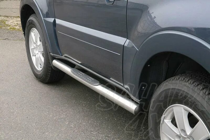 Подножки паджеро 3. Подножка pajero 4. Подножки на митсубиси паджеро 4. Силовые пороги pajero 4. Подножки паджеро 3.