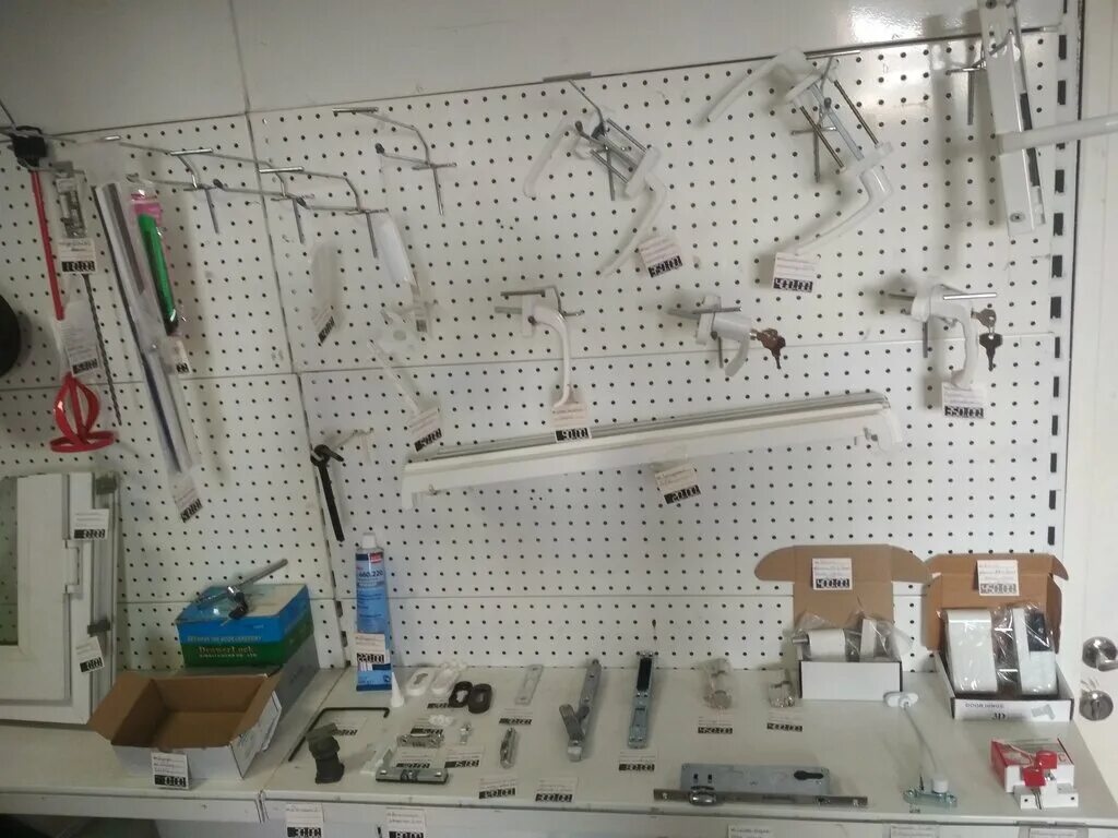 Фасадные окна магазинов. Пластиковые окна нижнекамск. Магазин окон барнаул. Окна бфк. Магазин окон барнаул.