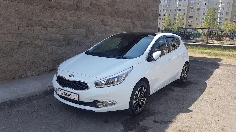 Киа сид jd 1.6. Kia Ceed JD Premium. Ceed JD Premium 6at (g471). Kia Pro Ceed JD Premium зеркало. Kia Ceed JD 2016 комплектации Premium видеообзор.