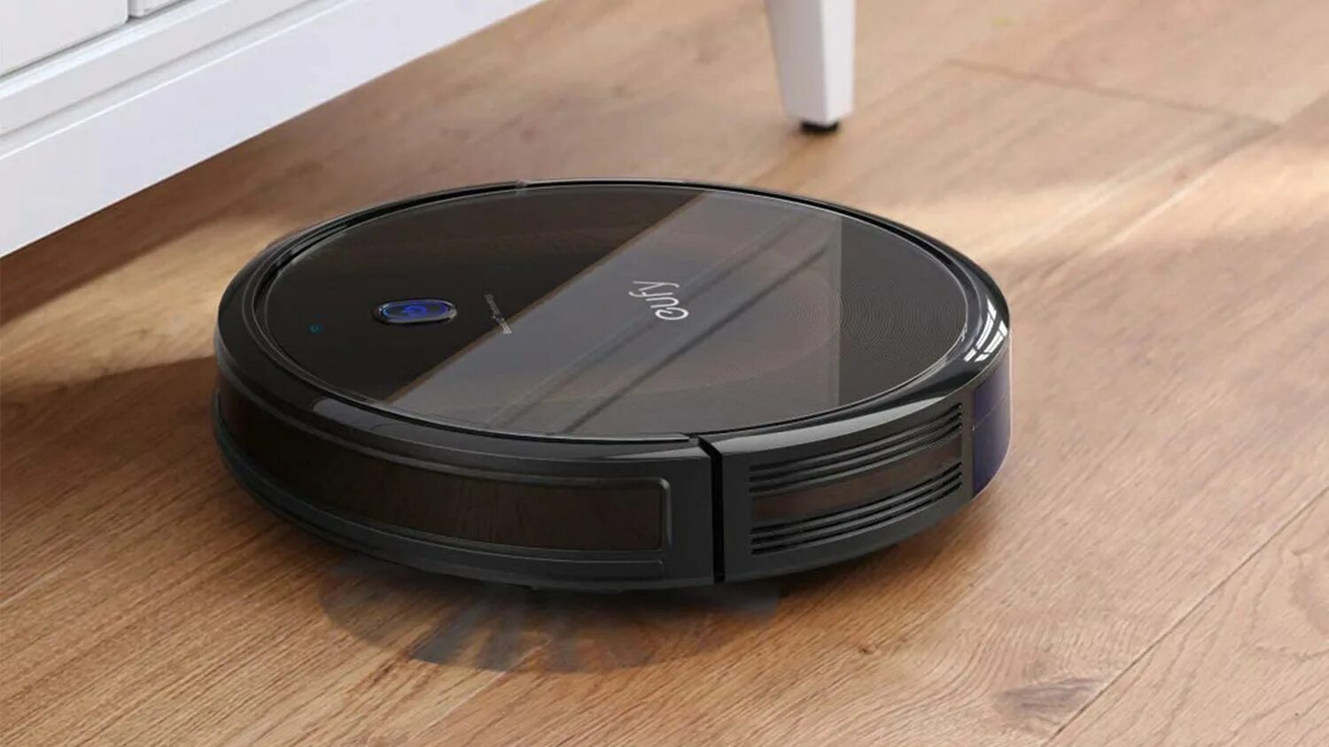 Миля робот пылесос. Robovac 11s. eufy robovac 15c. eufy 11s. робот пылесос юфи.