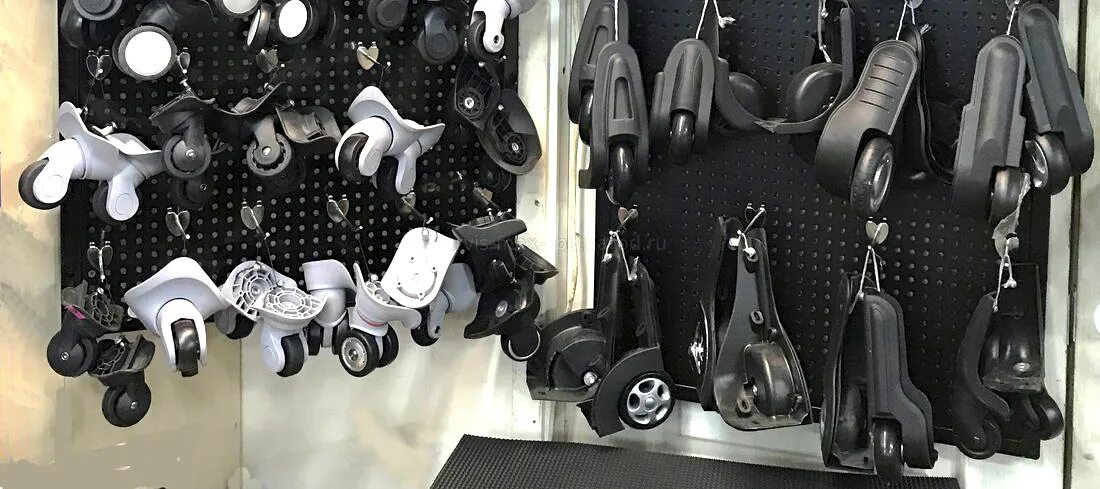 Ремонтный комплект бескамерных шин а78219s. Стул на колесах. Разобрать колесо от офисного стула. Подшипник на коляску на колесо. Разобрать колесо от офисного кресла.