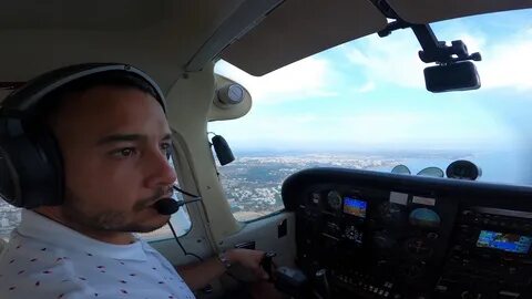Видео блоггер пилот