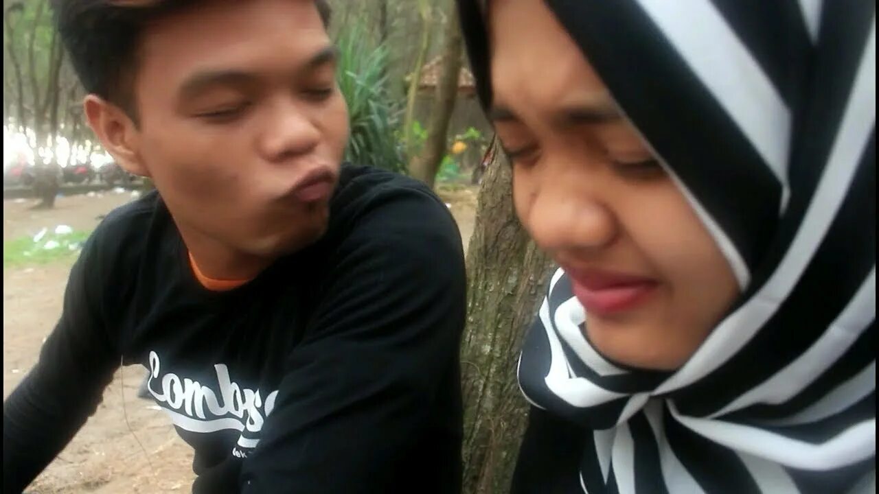 Pacaran jaman now mesum. Gaya pacaran kids jaman now. Pacaran jaman. Pacaran jaman. Pacaran jaman.