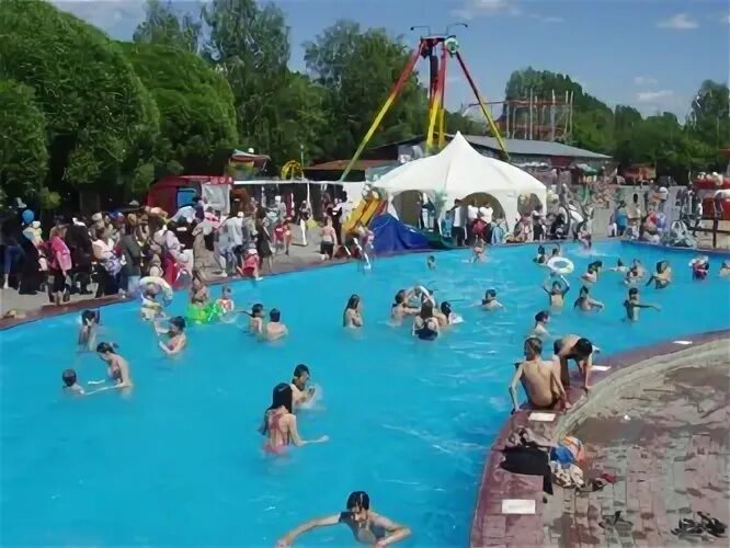 Тольятти парк с бассейном. Аква фанни тольятти. Фанни парк тольятти бассейн. Тольятти бассейн в сквере жилкина. Тольятти парк с бассейном.