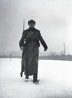 Я шел без сил в шинели