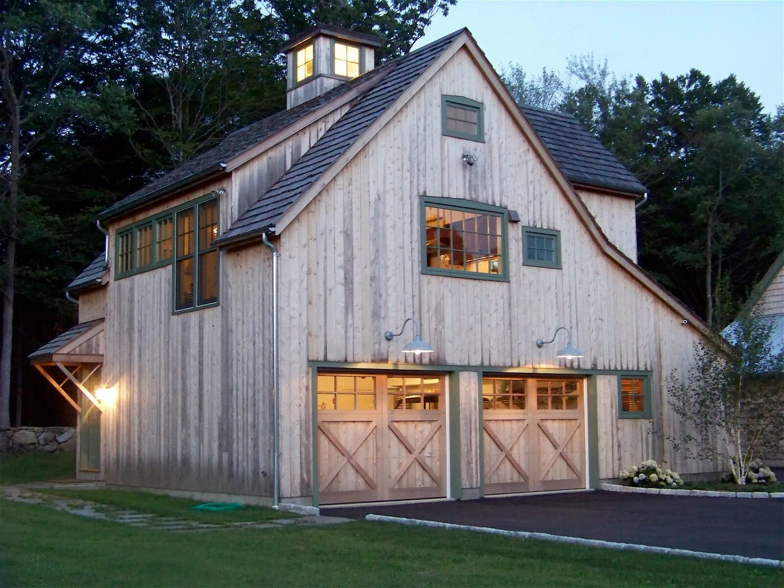 Барнхаус тини хаус. Длинный современный дом. Дом-сарай в голландии barn house eelderwolde. Барнхаус тронхейм проект. Стайки дома.