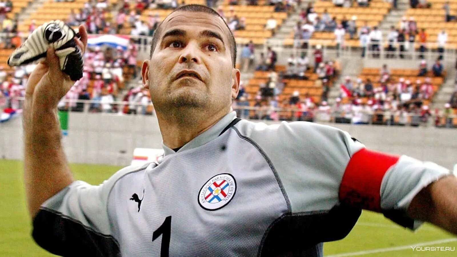 Вратарь Парагвая Чилаверт. Хосе Луис Чилаверт. Хосе́ Луи́с Фе́ликс Чилаве́рт Гонса́лес. Хосе Гонсалес вратарь.