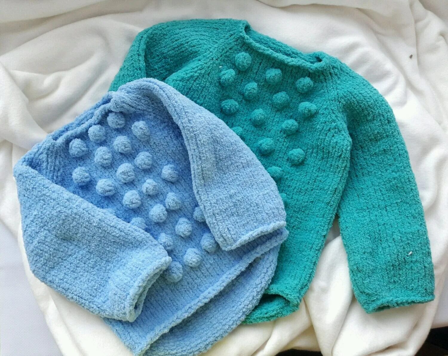 Кофточка ализе софти. Alize softy кофта. Кофта для девочки из плюшевой пряжи. Кофта для девочки из плюшевой пряжи. Кофта для девочки из плюшевой пряжи.