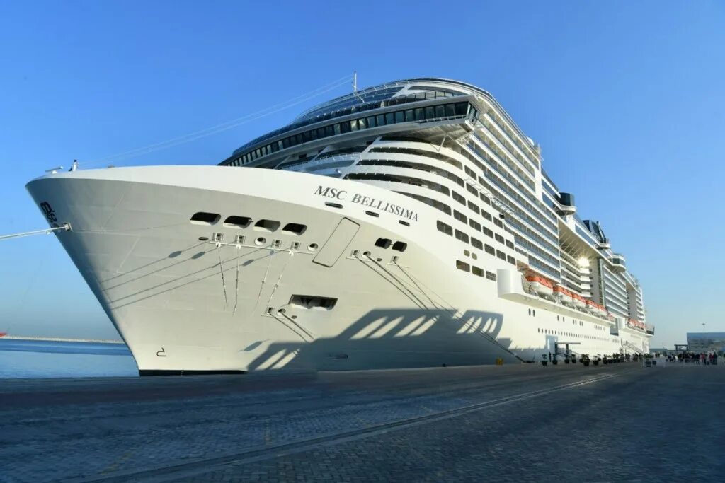 Круиз дубай msc. Лайнер msc virtuosa. белиссимо лайнер дубай. msc bellissima круизный лайнер. msc magnifica круизный лайнер.