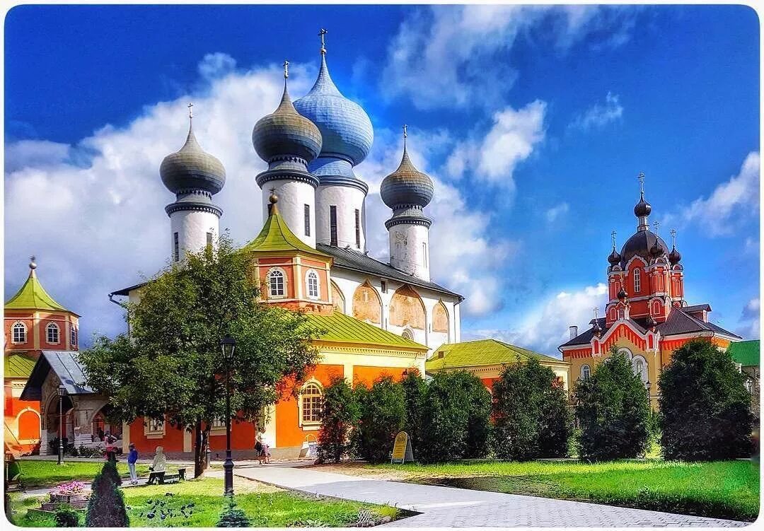тихвин богородичный успенский монастырь. тихвинский монастырь ленинградская область. тихвин ленинградская область достопримечательности ,монастыри. тихвинский монастырь ленинградская область.