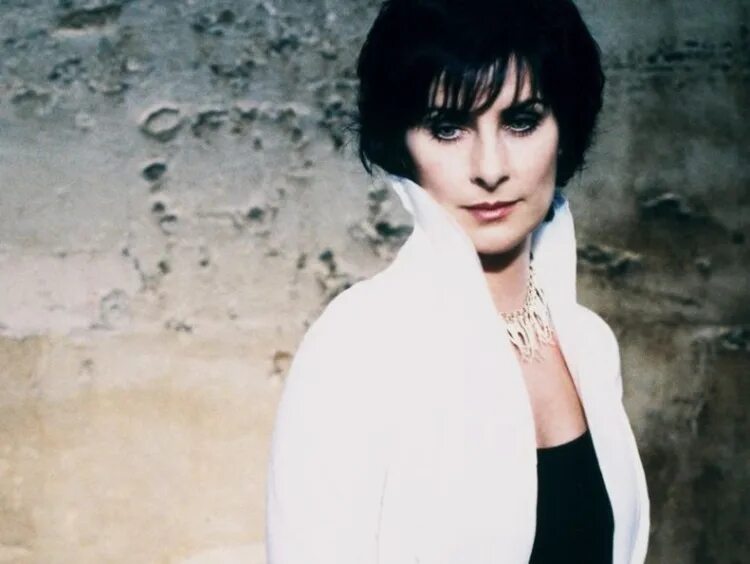 Enya. Эния 2022. Певица Эния. Enya в молодости. Эния only