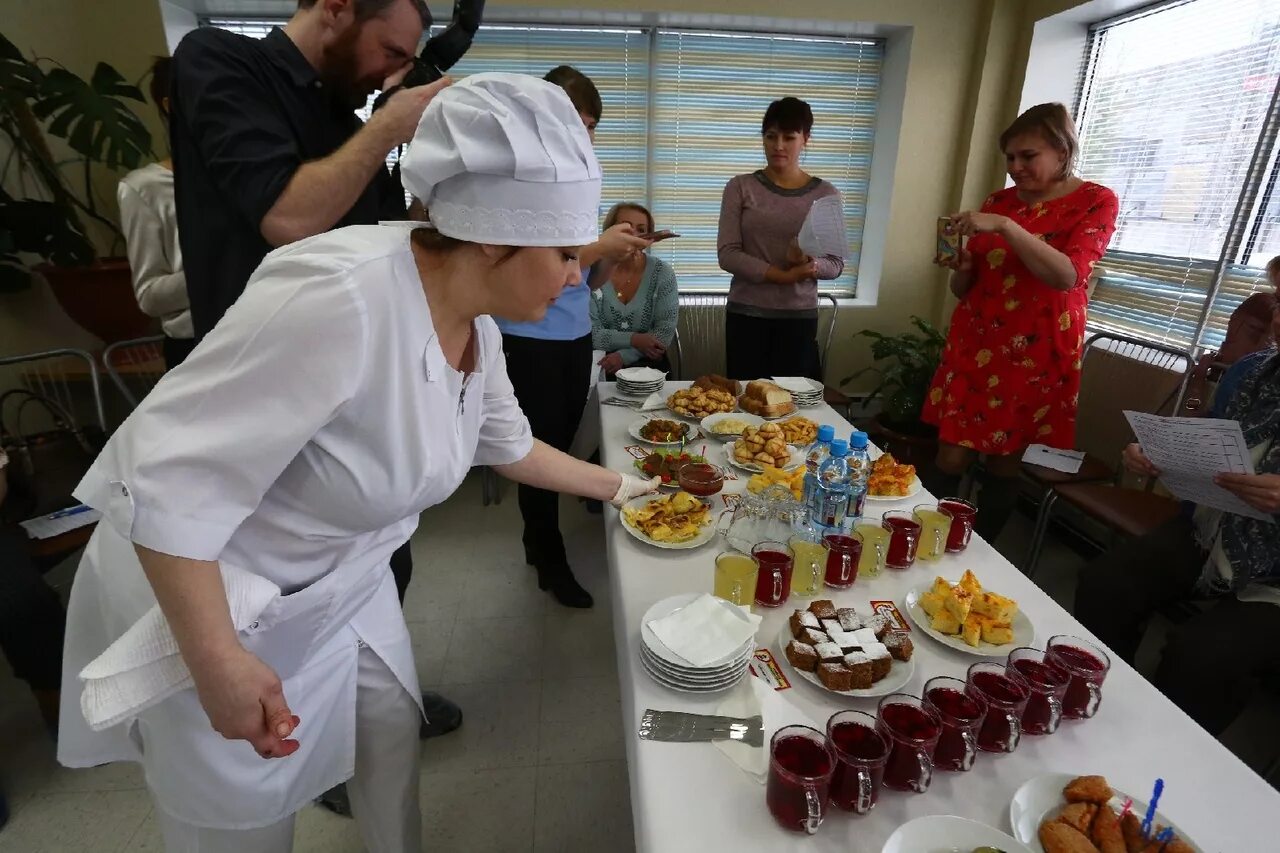 КШП Сургут Свиязова. Комбинат школьного питания Сургут. КШП Сургут Школьная столовая. Комбинат школьного питания.