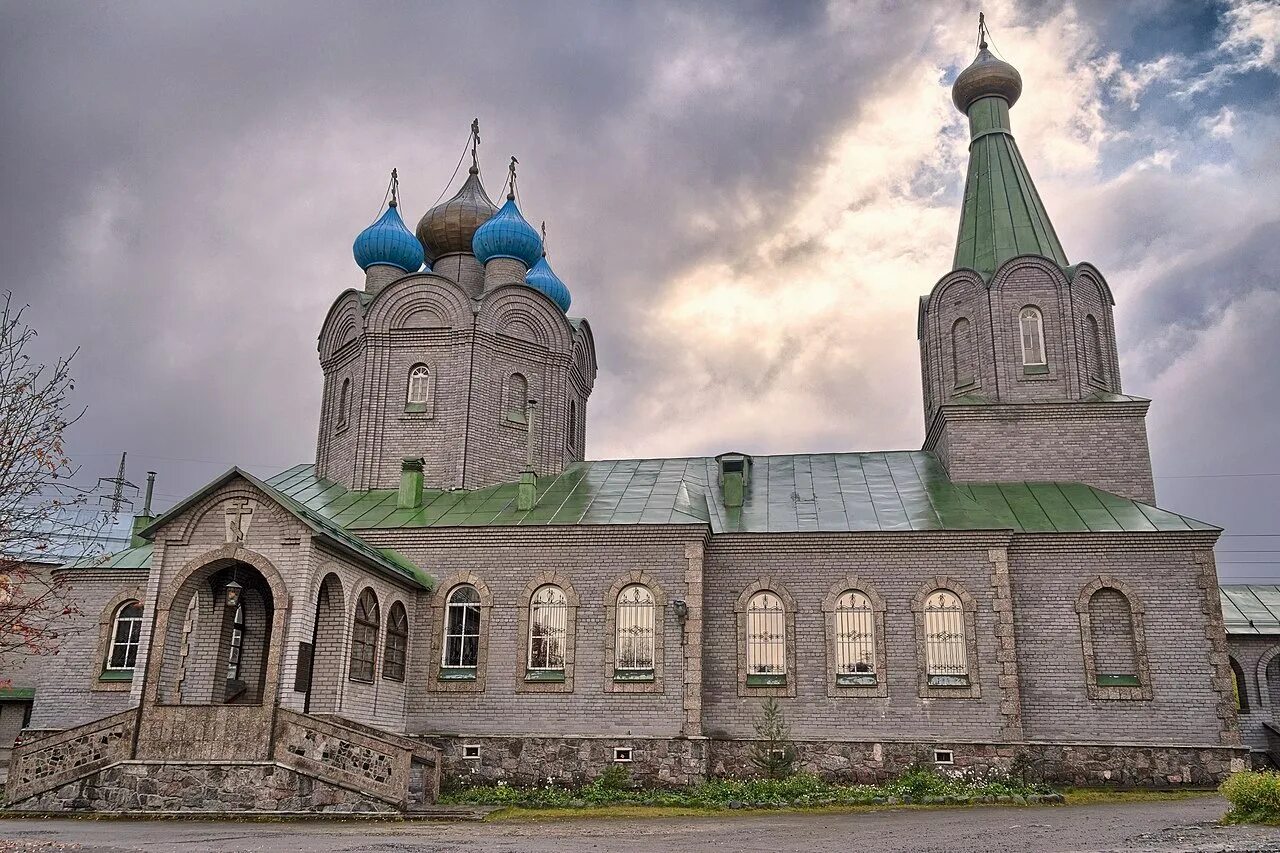 Свято-Никольский храм Мурманск. Свято-Никольском кафедральном соборе в Мурманске.