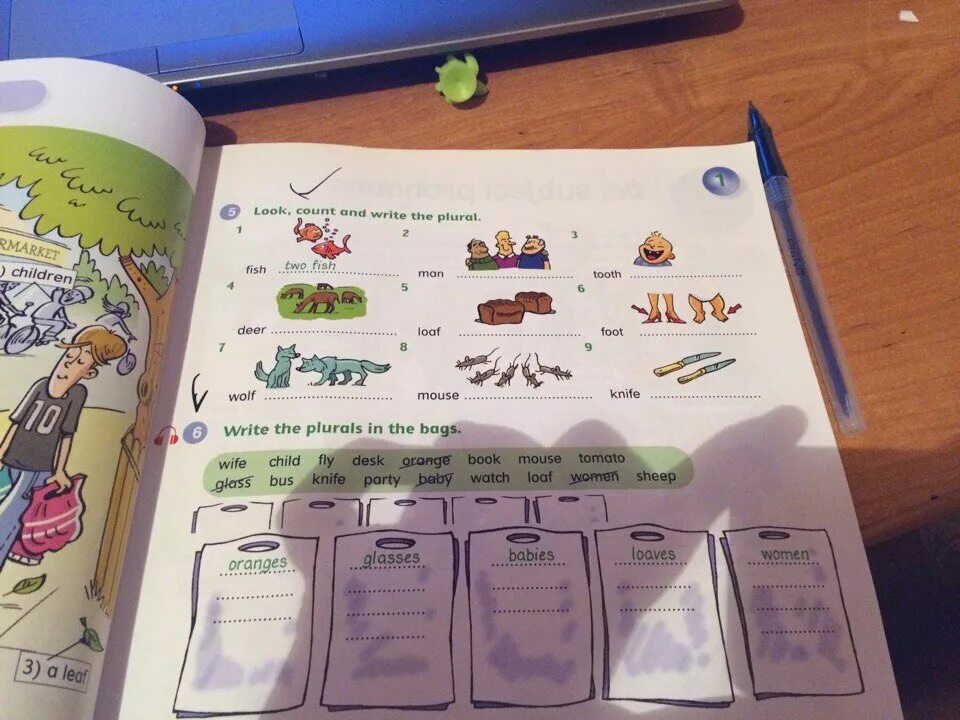 Write the plural s. Write the plurals child. look and count. look? count and write. ответы на вопросы по английскому языку 3 класс write the plurals in the bags.