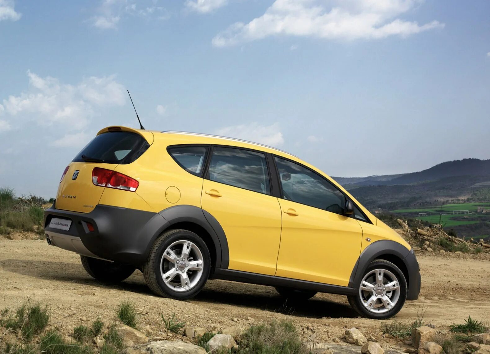 Seat altea freetrack 2012. Сеат альтеа 1. Seat altea 4. Seat altea xl/freetrack. Seat altea freetrack 2wd.