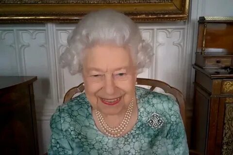 Что она королева