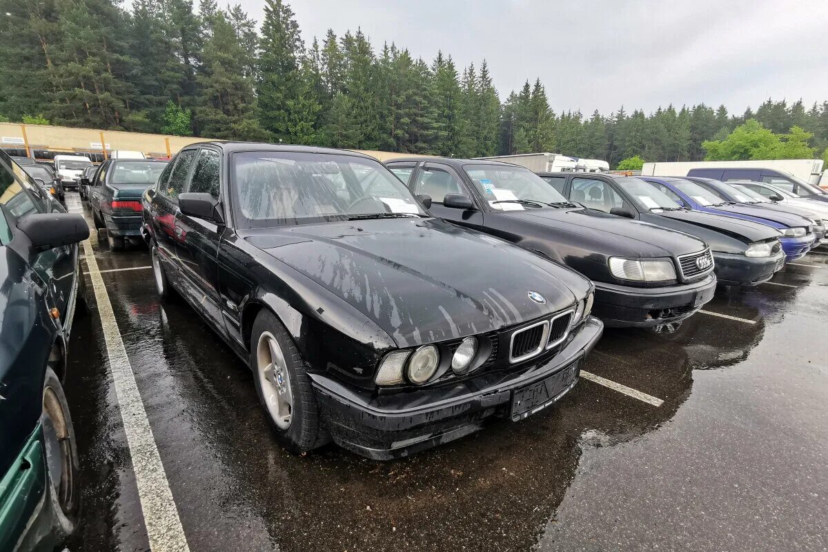 Автоконфискат краснодар. Автоконфискаты беларуси. Автоконфискаты беларуси. Bentley brooklands coupe. Автоконфискаты беларуси.