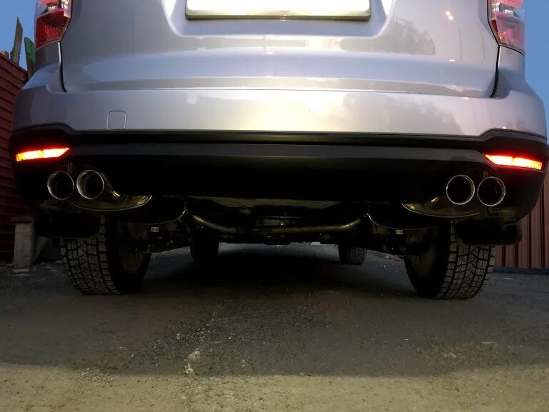Выхлоп леворг. Subaru levorg фаркоп. Subaru levorg выхлоп. Выхлоп леворг. Subaru levorg exhaust.