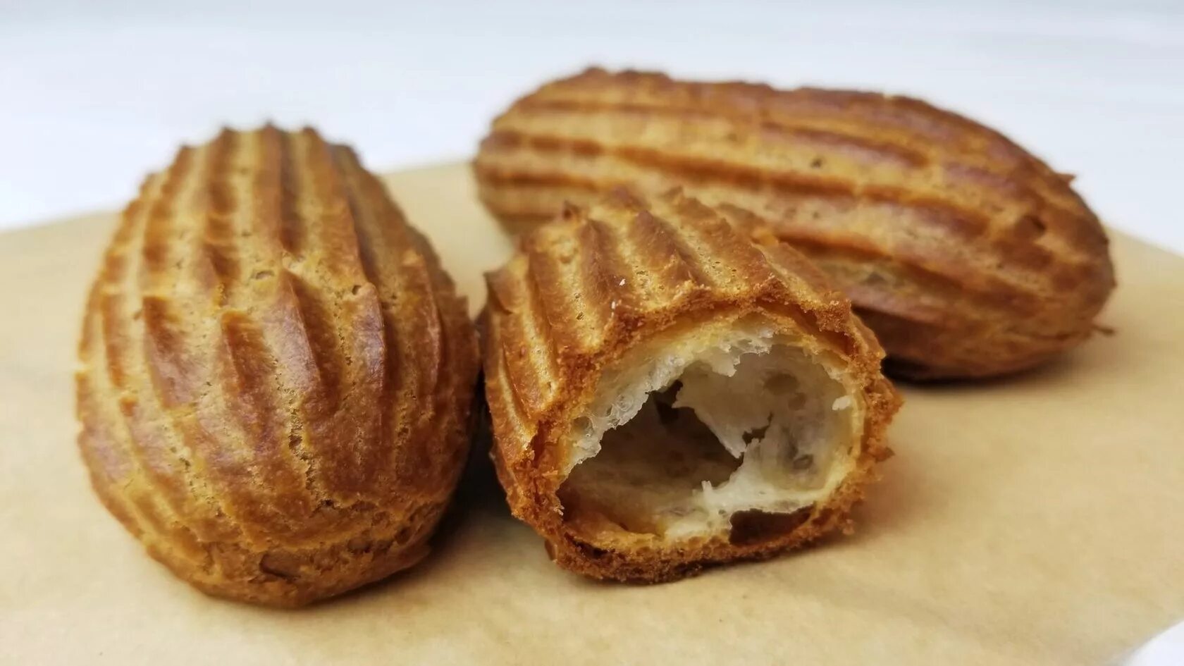 Профитроли — заварные пирожные. Как приготовить быстро заварные. Заварной полуфабрикат. Как приготовить быстро заварные. Заварной полуфабрикат.