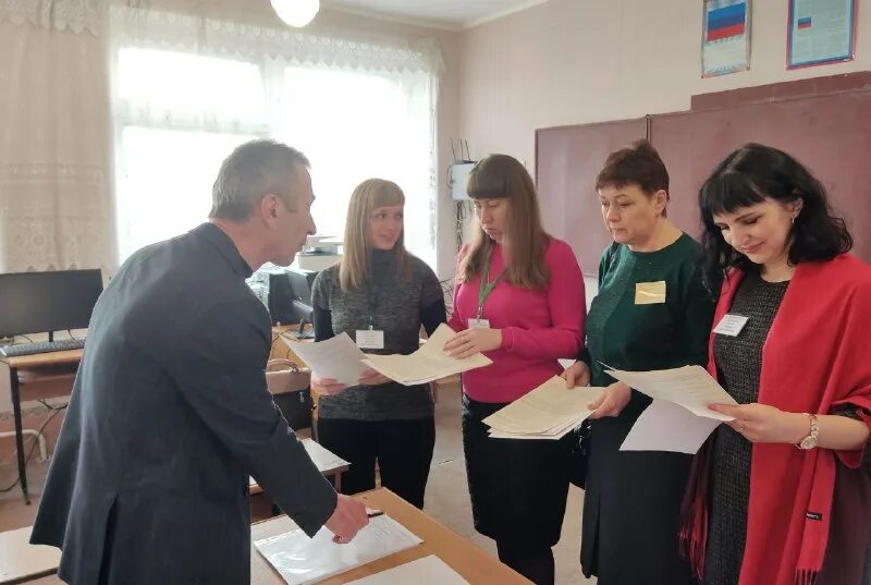 Ученики школы 9 г бузулук 2023. 8 марта. Гоу лнр ассфмш 22. Школа медицинского добровольчества. Союз учеников.