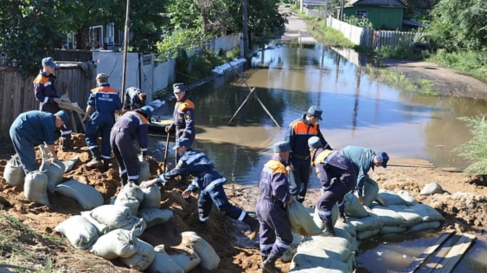 Мчс ликвидация чс. Локальные чс техногенного характера. Ликвидации чрезвычайных ситуаций мчс. Чс. Ликвидации чрезвычайных ситуаций мчс.