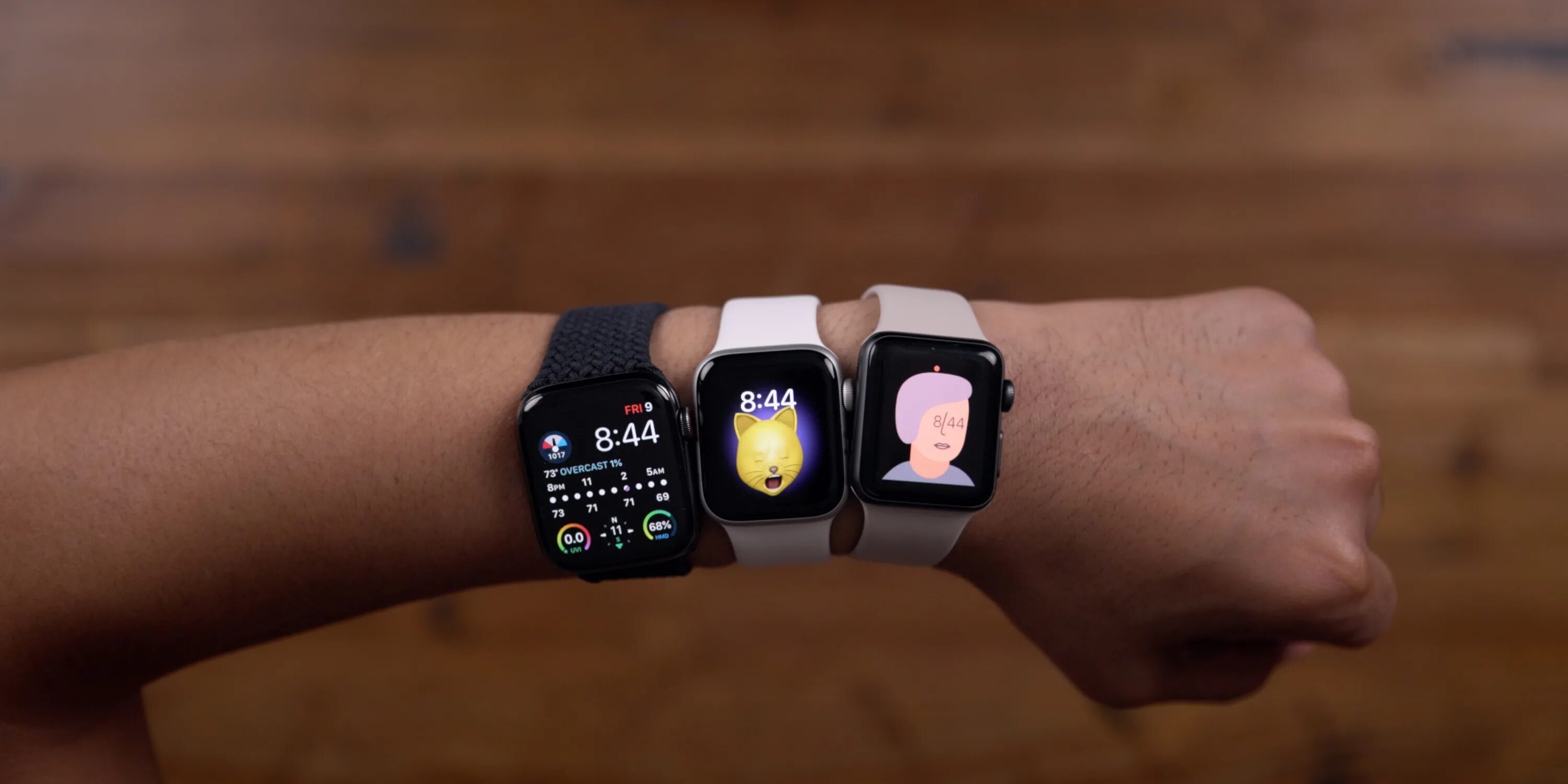 Apple watch se 2023 сравнение. Смарт часы эпл вотч 7. Часы эпл вотч se 44. Se часы Apple IWATCH 44mm. Часы эпл вотч 8.