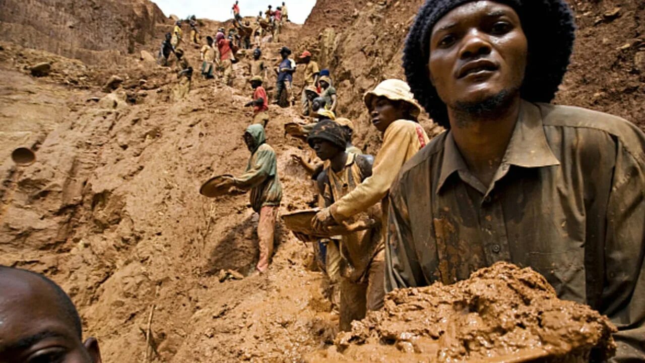 Конго золотодобыча. Золотой прииск в Африке. Золотая лихорадка в Африке. Горнодобывающая промышленность Южной Африки.