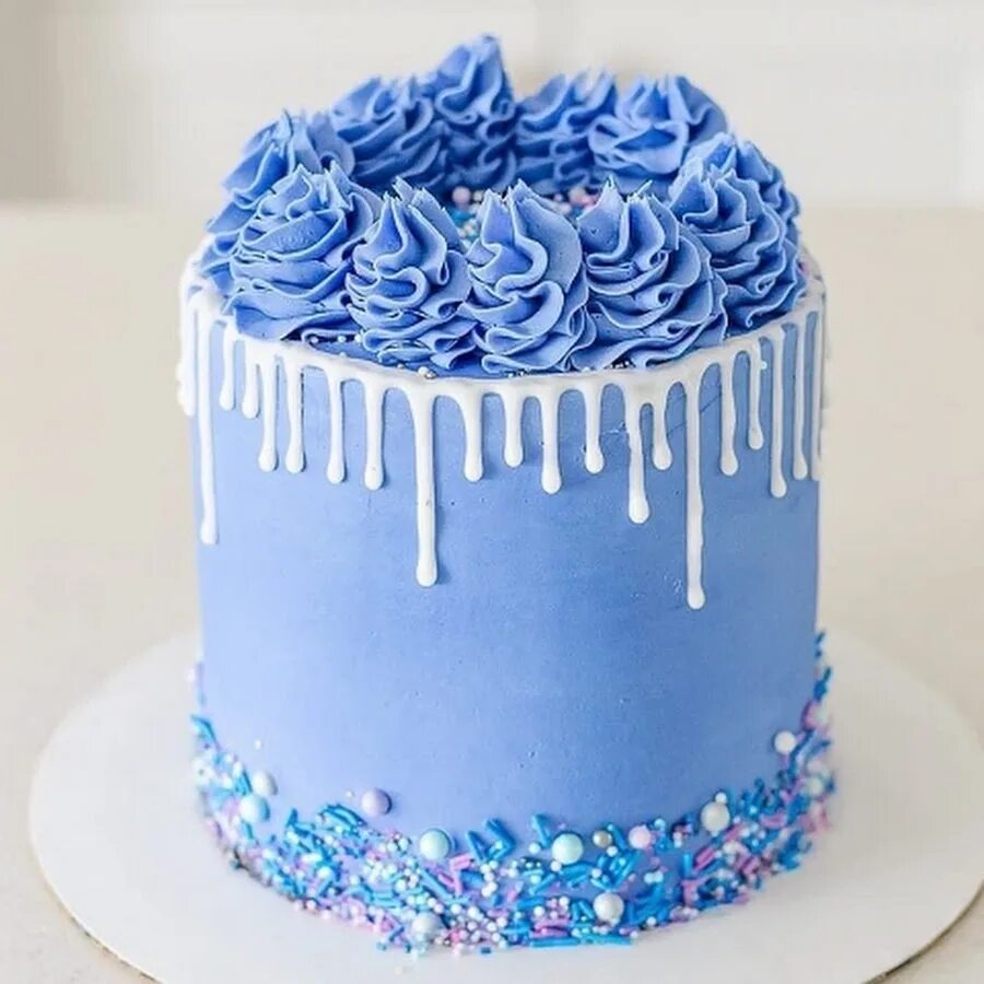 Cake decorating. Украшение торта. Оригинальное украшение торта. Кремовое украшение торта. Голубой торт.