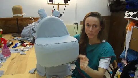 Видео с ростовой куклой