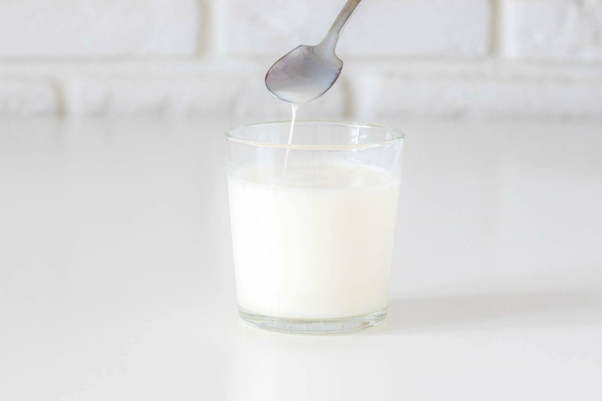 Паровой бисквит. Торт со сгущенным молоком и маслом. Пропитка коржей сгущенкой. Пропитка для бисквита из сгущенки и молока. Пропитка со сгущенкой для бисквита.