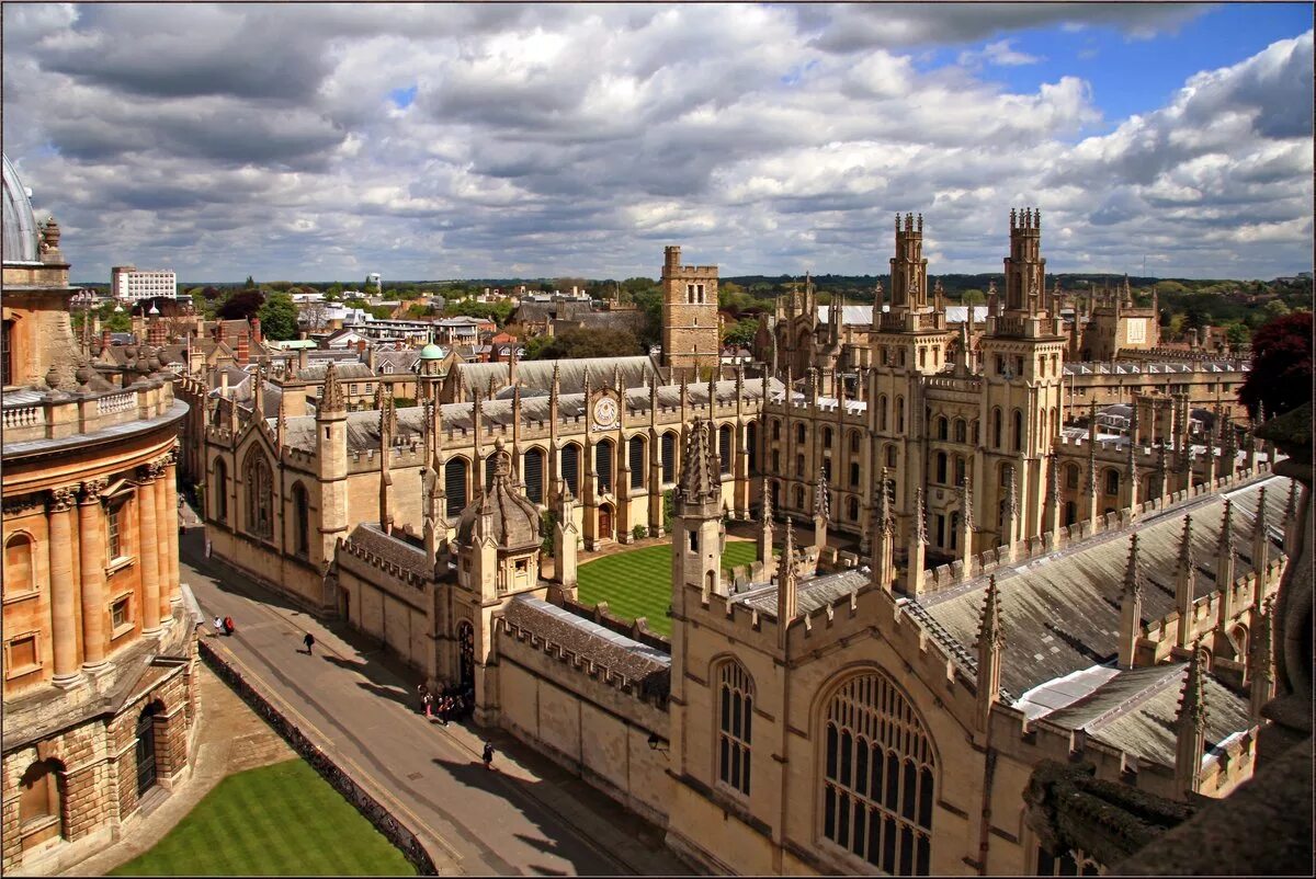 Oxford university town. Оксфордский университет в Англии. University of Oxford Оксфордский университет Oxford University. Оксфорд город в Великобритании.