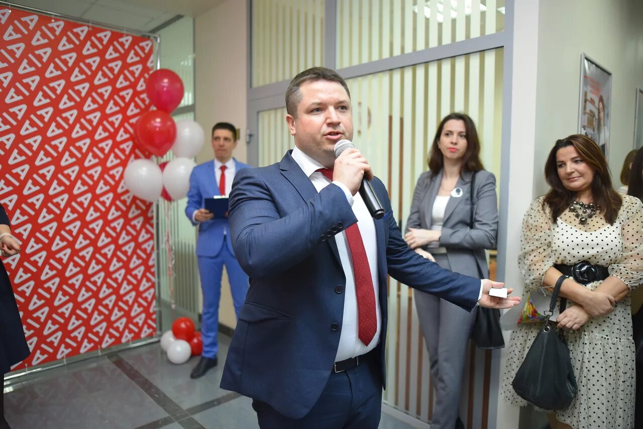 Татьяна волошина альфа. Сотрудник банка воронежа. Сотрудник банка воронежа. Сотрудник банка воронежа. Сотрудник банка воронежа.