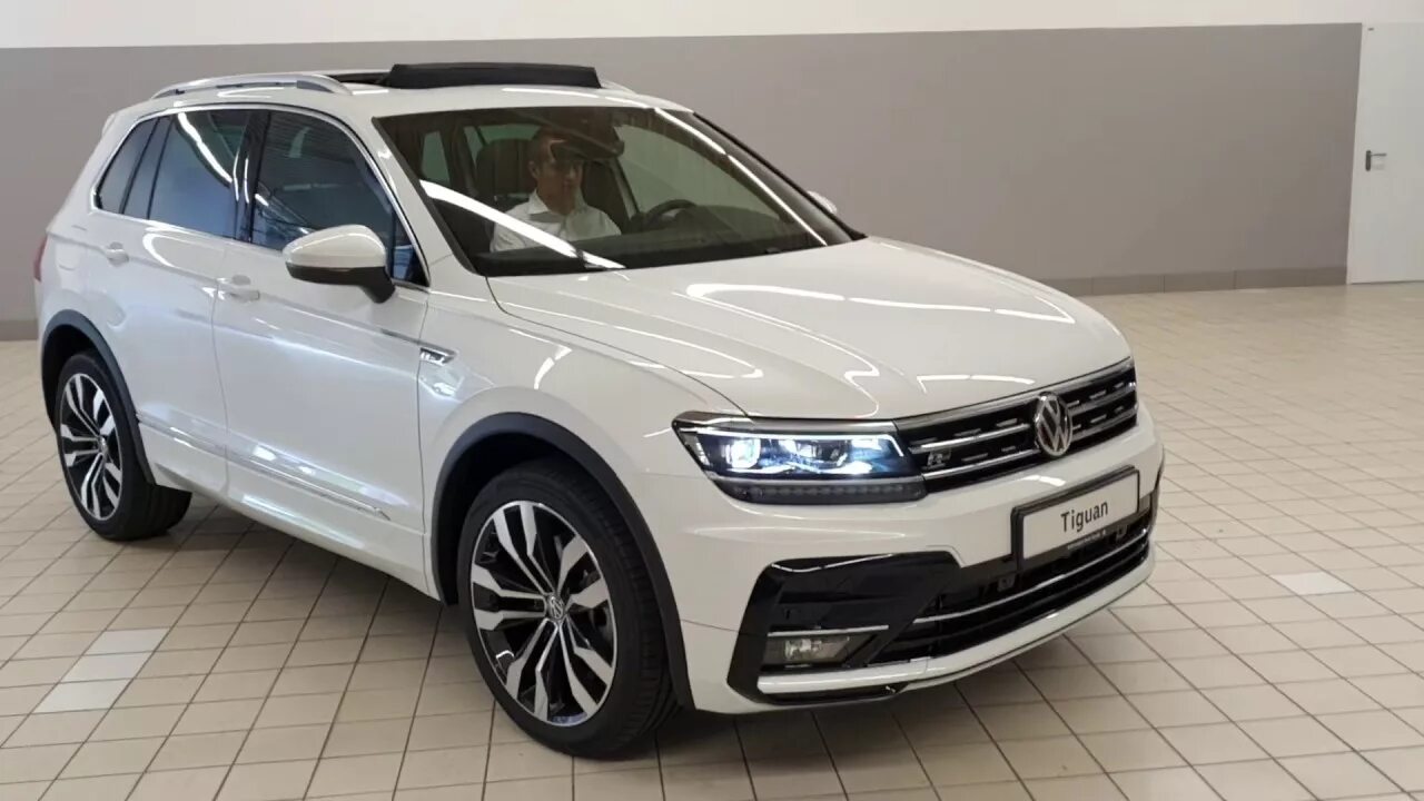 Volkswagen tiguan tdi. Volkswagen Tiguan 2 r-line. VW Tiguan 2019 r line. Volkswagen Tiguan 2017 r line. VW Tiguan 2 r line.