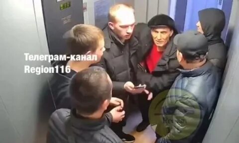 Избил ребенка в лифте