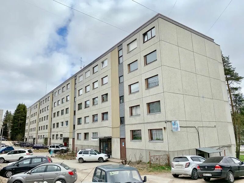 9-летняя девочка получила серьезную травму на детской площадке в Костомукше О со
