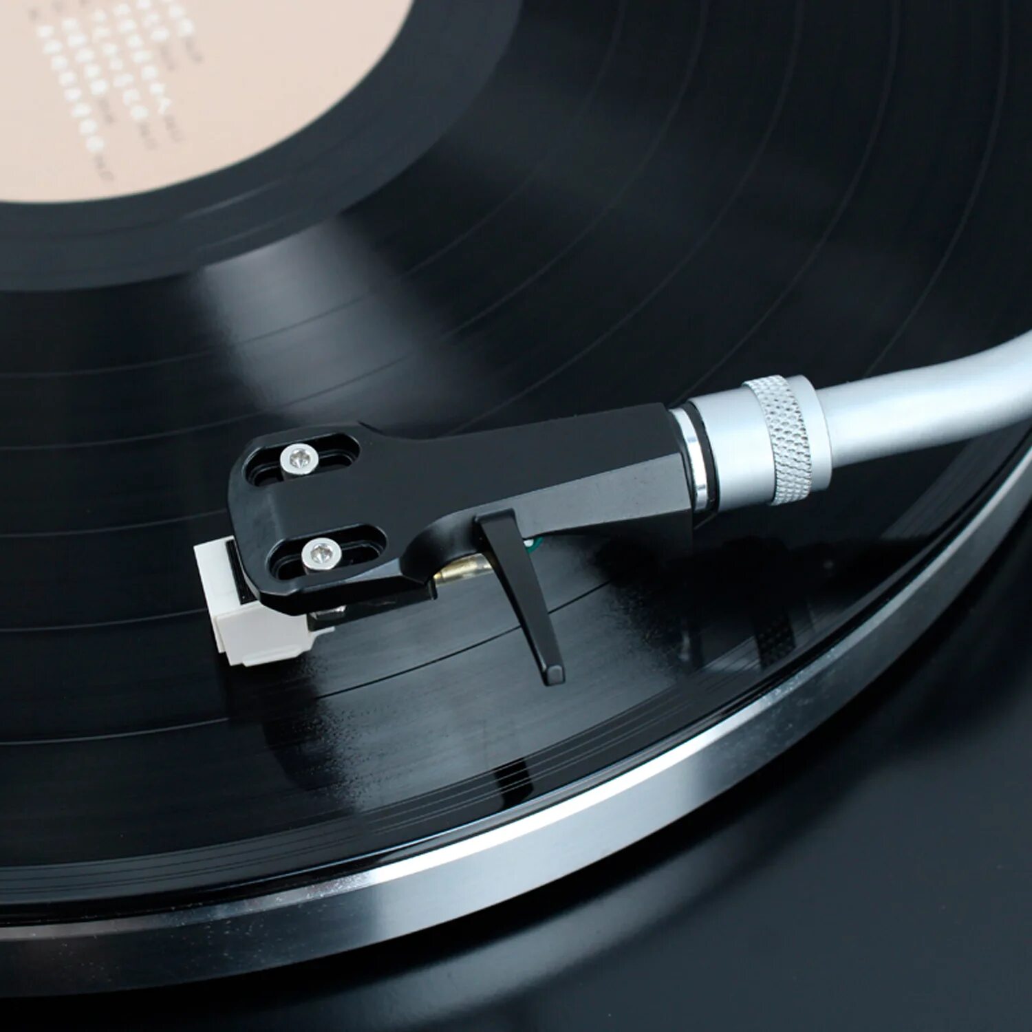 Alive audio radiola. Alive audio.