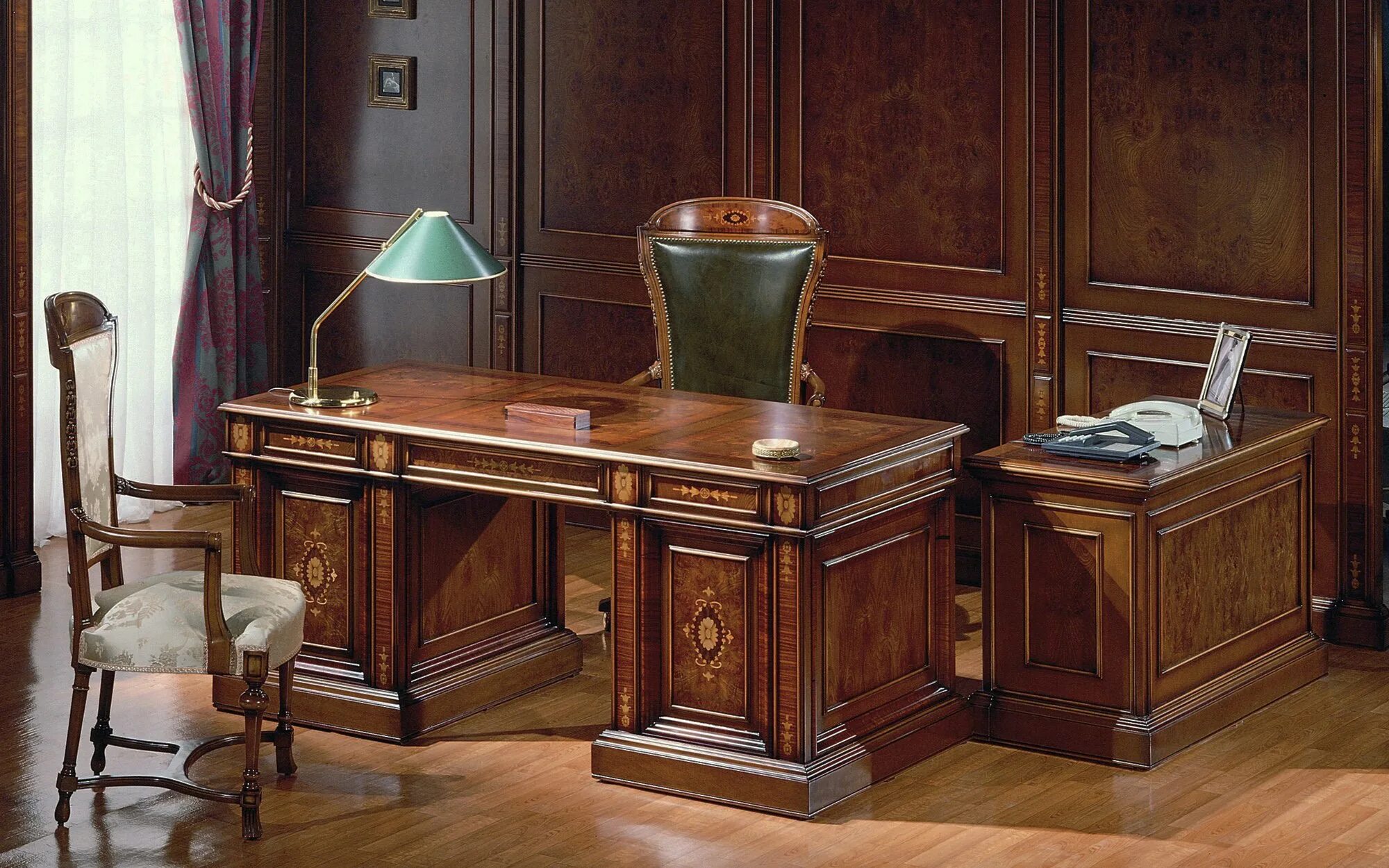 Стол в кабинет из массива дуба. Стол письменный "махагон" mk-2438-an. Стол руководителя массив. Стол офисный сегментный большой. Стол руководителя алба (220х95х75) (барокко-антрацит).