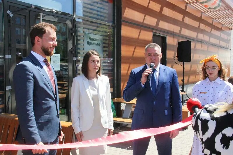 Ресторан на полежаева саранск. Вкусно и точка саранск центр. Саранск вкусно и точка. Открытие вкусно и точка саранск. Вкусная точка москва.