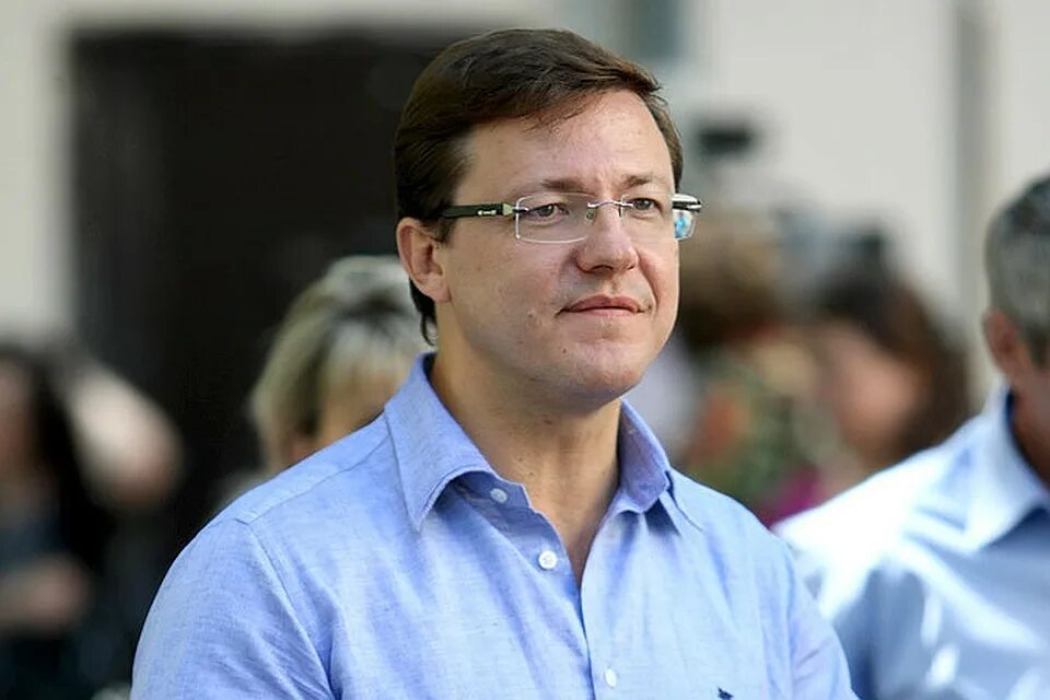 Азаров дмитрий игоревич самара. Никитин и азаров губернаторы. Дмитрий азаров губернатор самарской области. Сколько лет азарову. Азаров дмитрий игоревич самара в молодости.