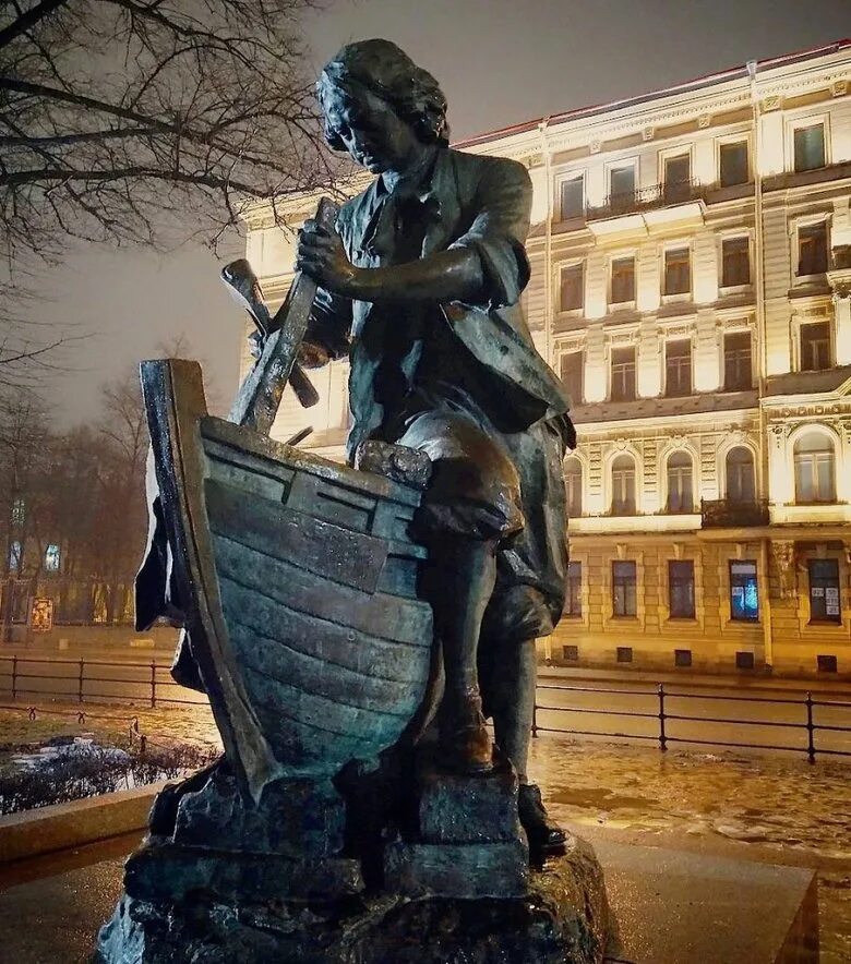 Памятник плотнику в санкт петербурге. Царь-плотник в санкт-петербурге. памятник петру 1 царь плотник в санкт-петербурге. памятник петру 1 царь плотник. спб памятник петру 1 на адмиралтейской набережной.
