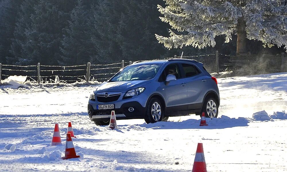 Opel полный привод. Опель полноприводный автомат.