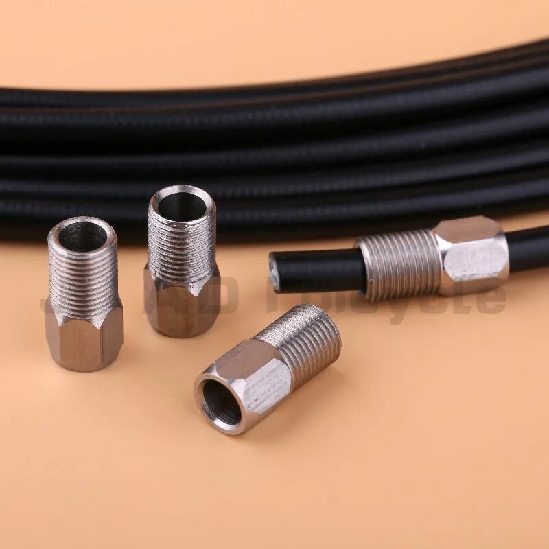 Тормозной шланг под банджо болт м10. Шланг гура уаз буханка 409. Шланг тормозной задний ваз 2121. Шланг под болт. Sae j1401 гидравлический тормозной шланг.