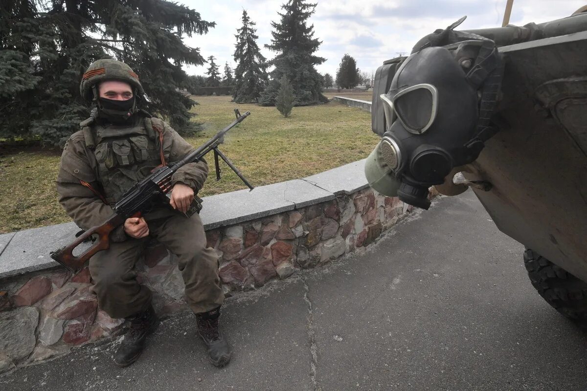 Военное оружие. Российские военные на Украине. Специальное военные России. Украина оружие против россии