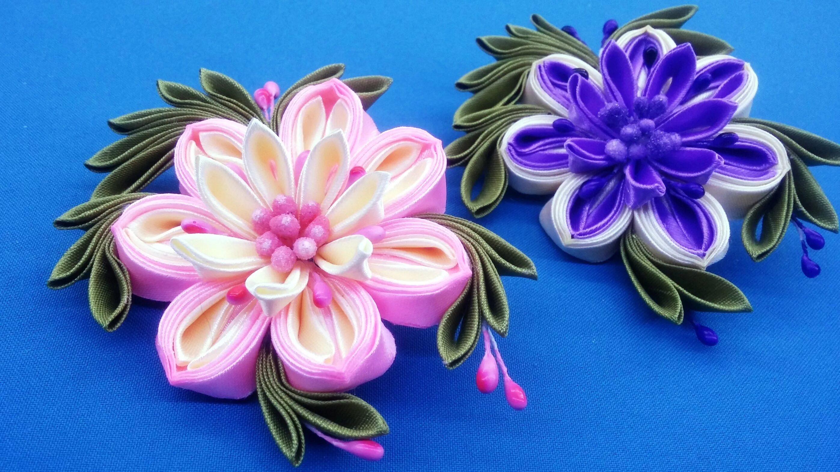 Цветок в технике канзаши. Мацуба канзаши. Цветы канзаши. Цветы канзаши плоские. Цветы канзаши из атласных.