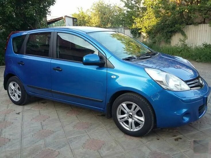 Ниссан ноут 2011 года. Ниссан ноут 2011 гибрид. Nissan Note 2011 дизель. Nissan note 2011