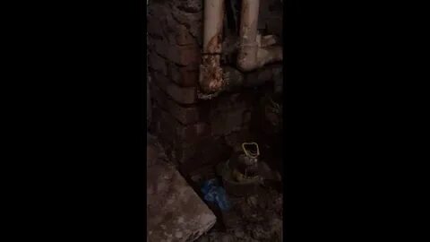 Замуровала мужа в стене спальни